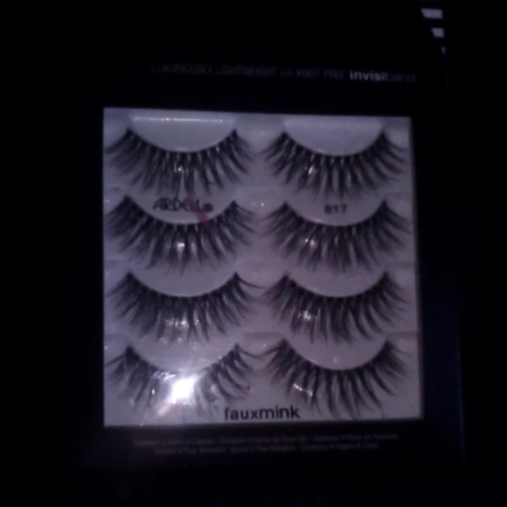 Eye Lashes - Picture 1 of 1